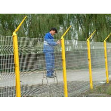 PVC Coated Triangular Bending Wire Mesh Fence